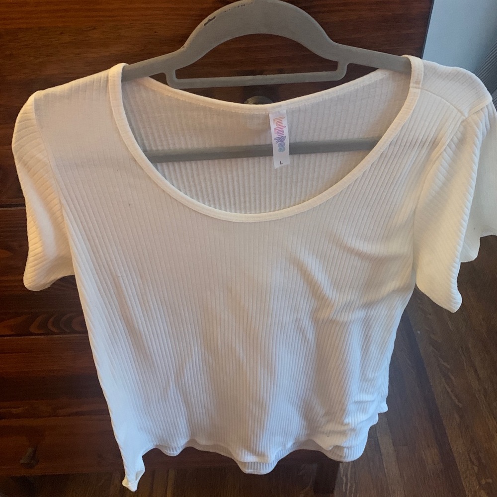 Lularoe White ribbed Classic tee